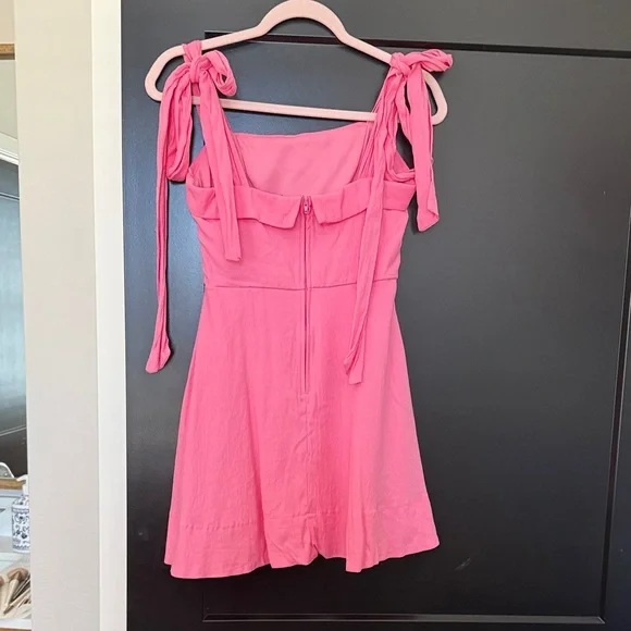 Pink Sleeveless Dress with Tie Straps - Picture 2 of 3